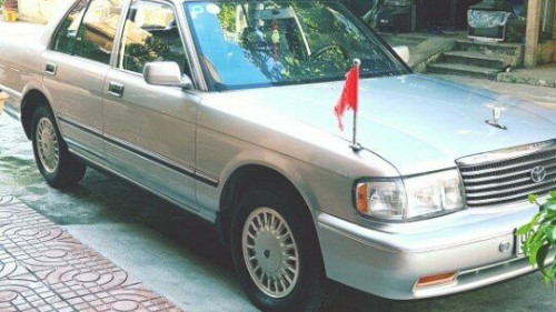 Toyota Crown   2.4 MT  1992 - Cần bán Toyota Crown 2.4 MT năm 1992, màu bạc