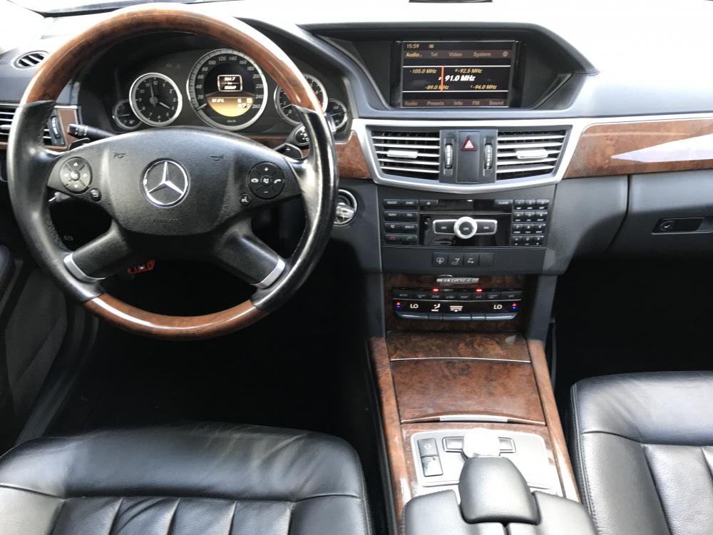 Mercedes-Benz E300 AMG 2013 - Mercedes E300 AMG 2013 loại xe cao cấp, hàng full đủ đồ chơi, hai cửa sổ trời