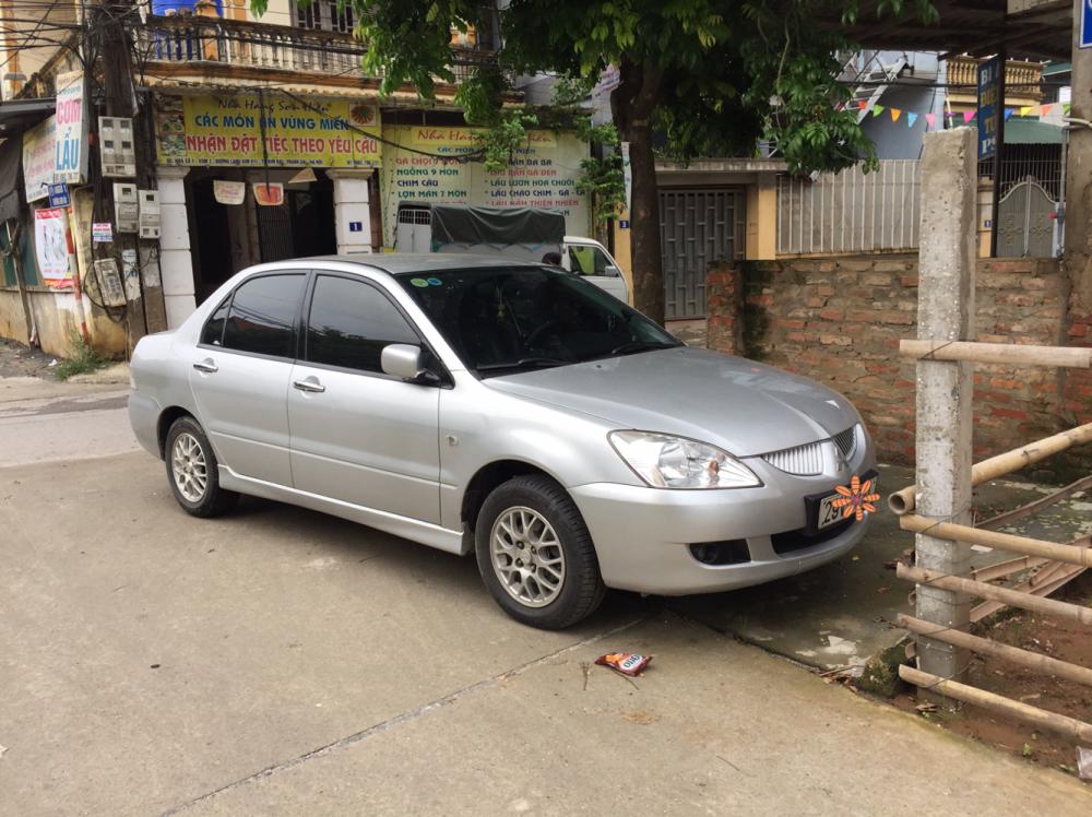 Mitsubishi Gala   1.6 2004 - Cần bán lại xe Mitsubishi Gala 1.6 2004, màu bạc