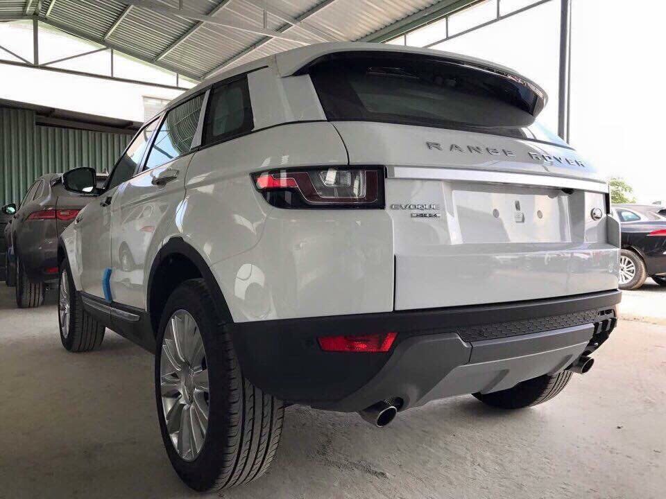 LandRover Evoque SE Plus 2017 - Cần bán giá xe LandRover Range Evoque 2017 màu trắng, nhập khẩu nguyên chiếc