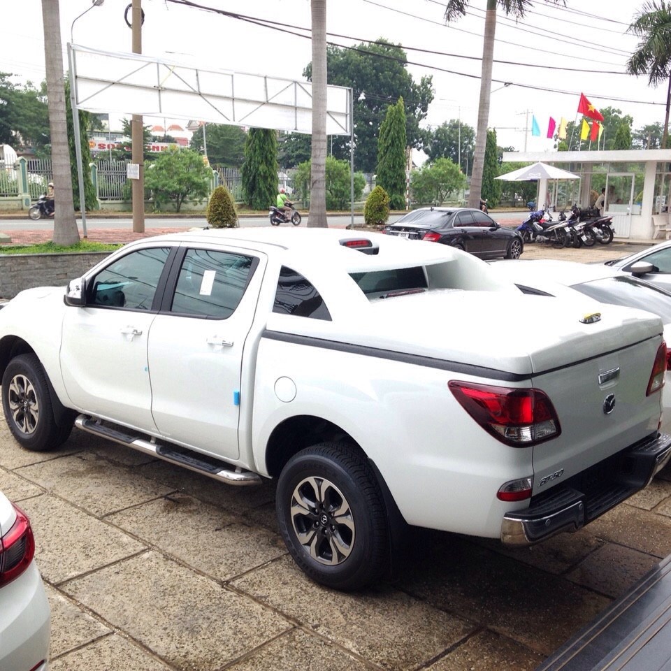 Mazda BT 50 2.2 AT 2018 - Giá xe bán tải BT50 số tự động 2018, tốt nhất tại Đồng Nai - Hỗ trợ vay 80% giá trị xe hotline 0932.50.55.22