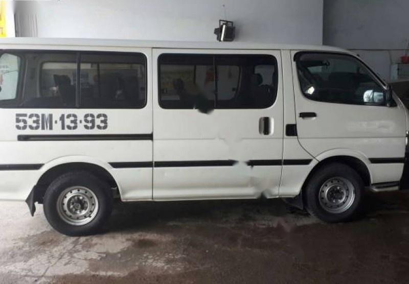 Toyota Hiace 2000 - Bán Toyota Hiace đời 2000, màu trắng