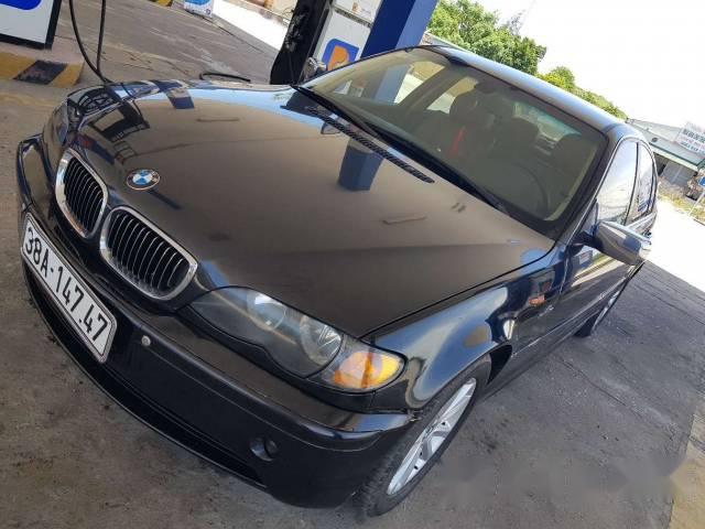 BMW 3 Series  318i 2004 - Chính chủ bán xe BMW 3 Series 318i đời 2004, màu đen