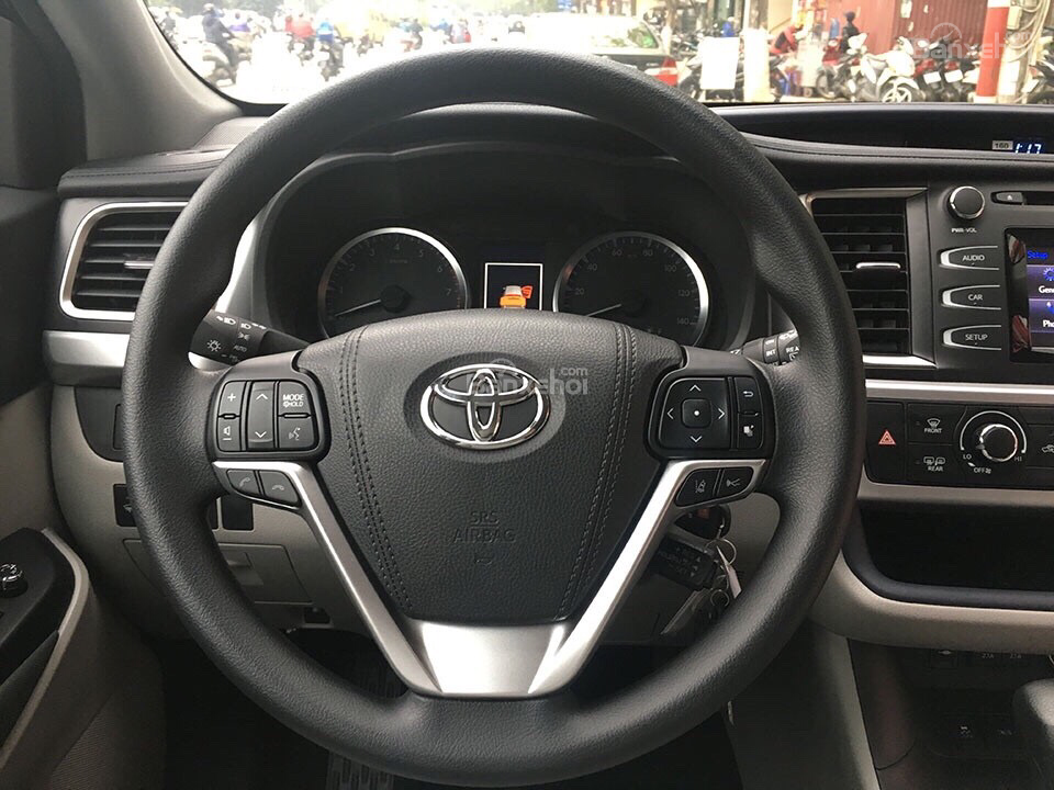 Toyota Highlander LE 2.7L  2017 - Bán ô tô Toyota Highlander LE đời 2017, màu đen, nhập khẩu