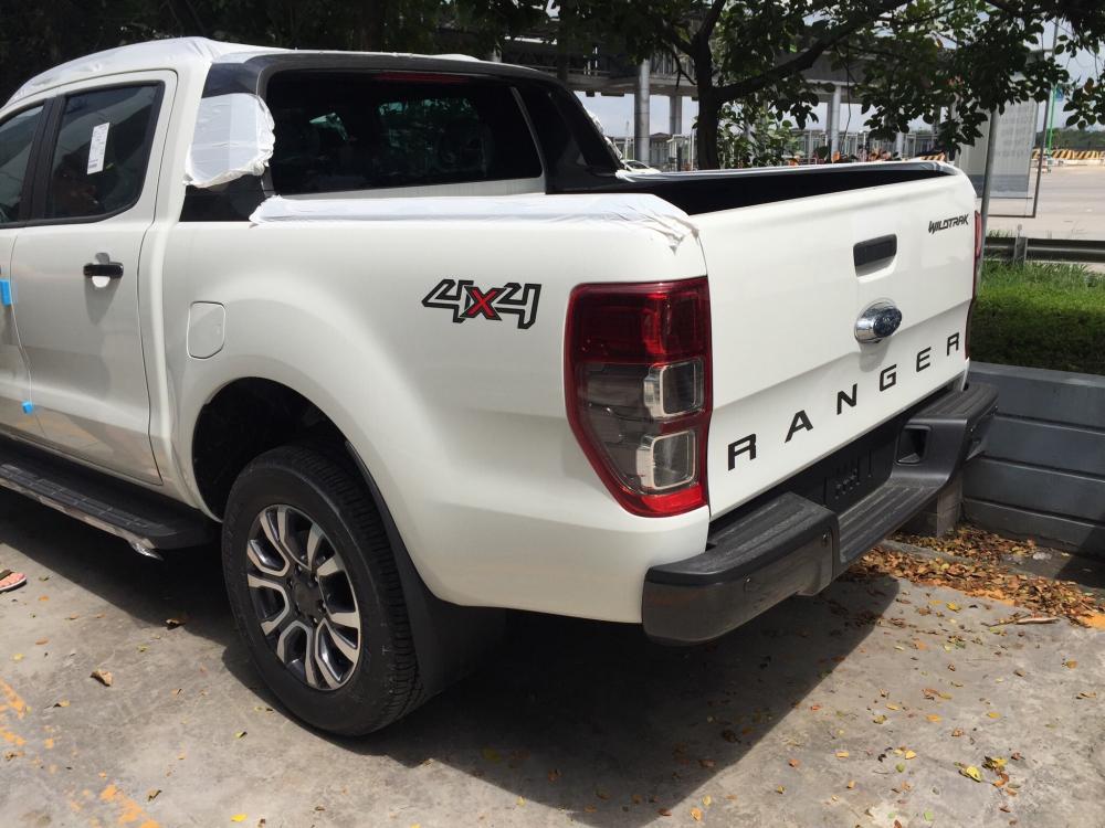 Ford Ranger 2017 - Bán Ford Ranger Wildtrak 2.2, màu trắng