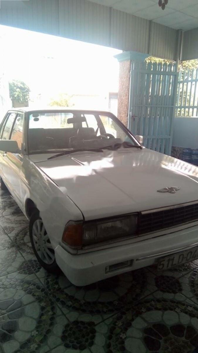 Nissan Maxima 1990 - Cần bán Nissan Maxima sản xuất 1990, màu trắng, nhập khẩu, giá 29tr