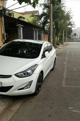 Hyundai Elantra   GLS 2015 - Bán xe cũ Hyundai Elantra GLS đời 2015, màu trắng số tự động, giá tốt