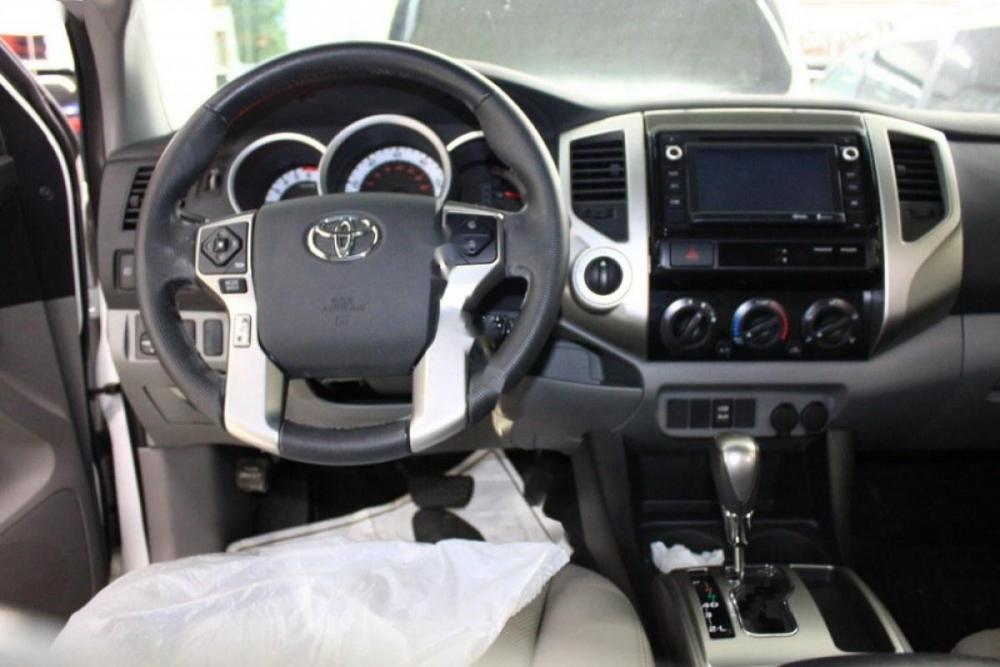 Toyota Tacoma SR5 2014 - Bán xe Toyota Tacoma SR5 đời 2014, màu trắng, nhập khẩu nguyên chiếc số tự động