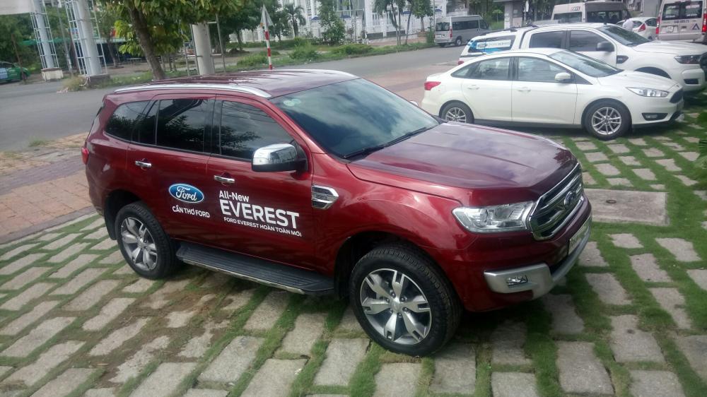 Ford Everest 2.2L 4x2 AT Trend 2017 - Ford Everest 2.2L 4x2 AT Trend 2017, màu đỏ, nhập Thái, hỗ trợ giá tốt - Liên hệ ngay: 0939.226.101 (Hương)