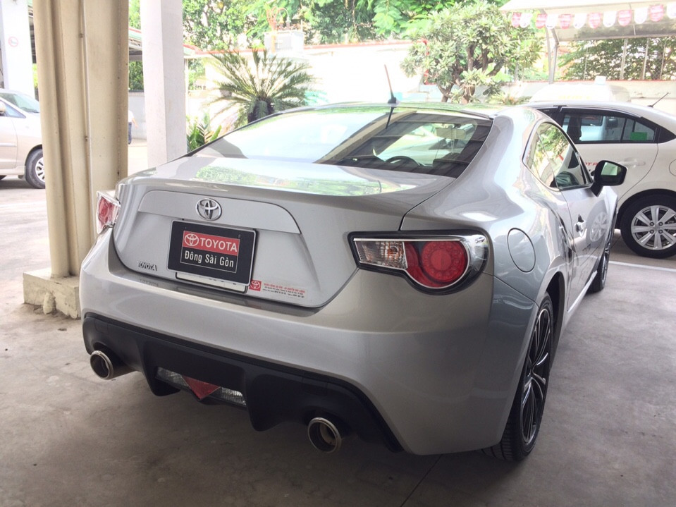 Toyota 86 2012 - Bán xe FT 86 sản xuất 2012 màu bạc, nhập khẩu Nhật Bản