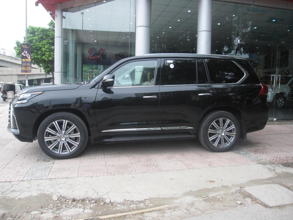 Lexus LX 570 2016 - Bán Lexus LX 570 đời 2016, màu đen, nhập khẩu