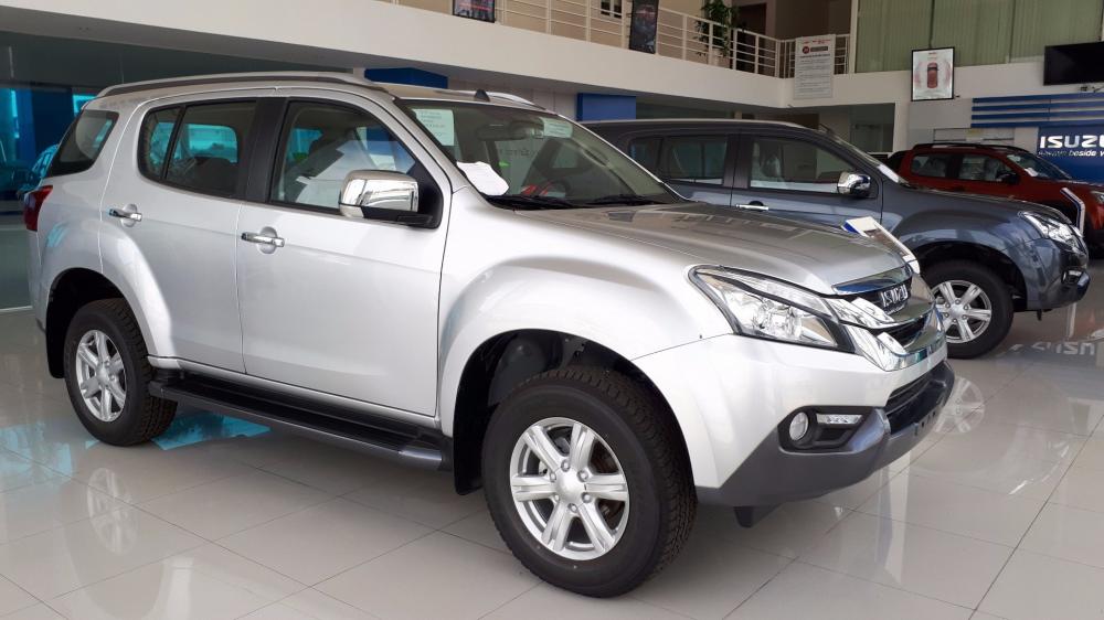 Isuzu MU 2017 - Bán xe Isuzu MUX đời 2017, nhập khẩu chính hãng, 766 triệu