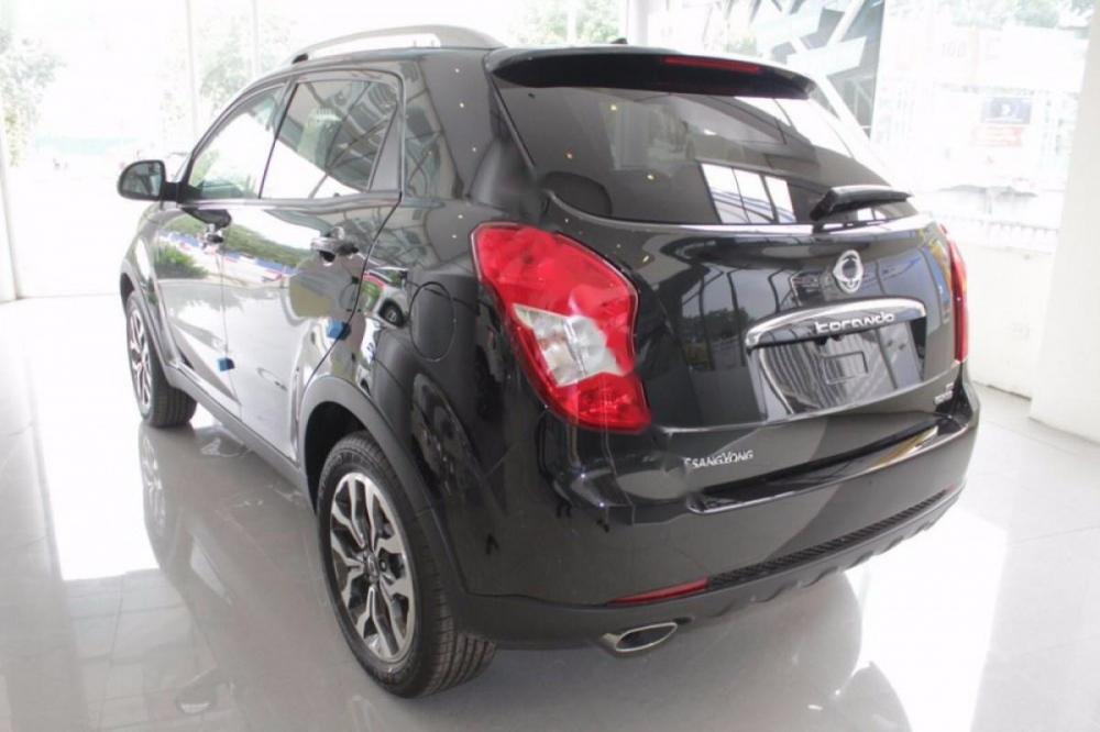 Ssangyong Korando 2016 - Bán xe Ssangyong Korando đời 2016, màu đen, xe nhập, 800 triệu