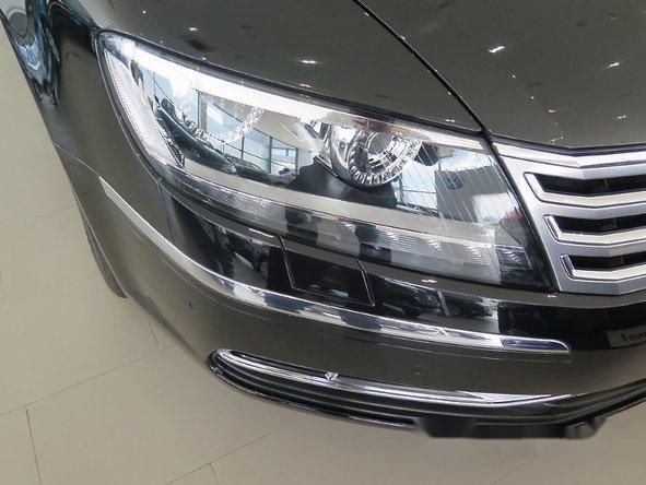 Volkswagen Phaeton 2017 - Bán Volkswagen Phaeton đời 2017, màu đen, nhập khẩu nguyên chiếc