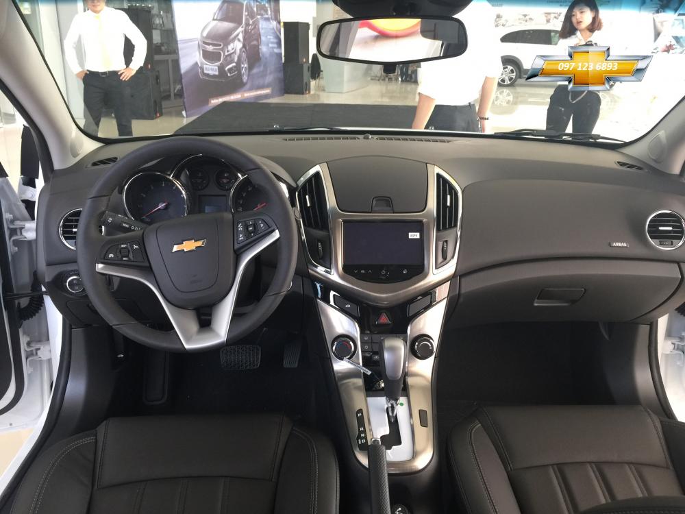 Chevrolet Cruze LTZ 1.8L 2017 - Bán xe Chevrolet Cruze bản nâng cấp hoàn toàn mới, giá sốc, giao xe ngay, hỗ trợ trả góp 85% toàn quốc