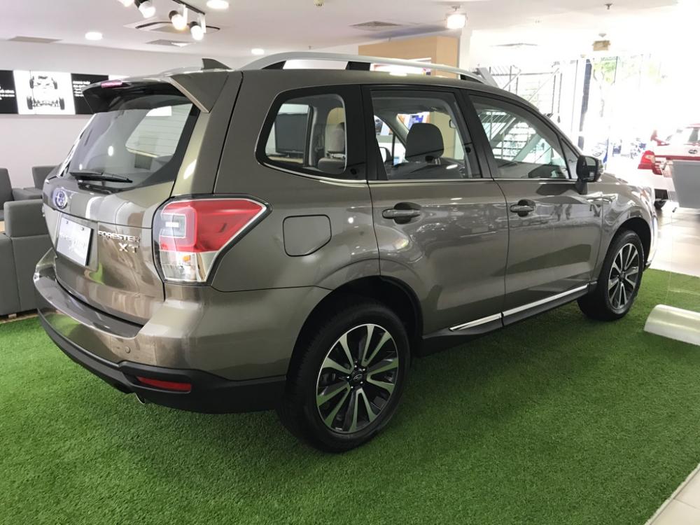 Subaru Forester 2.0XT 2017 - Cần bán Subaru Forester 2.0XT trắng, xe giao ngay, KM tốt gọi 093.22222.30