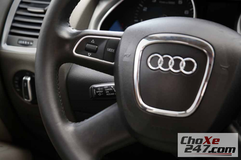 Audi Quattro 2010 - Cần bán lại xe Audi Quattro đời 2010, màu đen