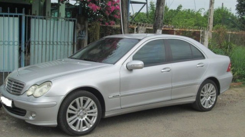 Mercedes-Benz C 180 2007 - Bán Mercedes C 180 đời 2007, màu bạc số tự động, giá 385tr