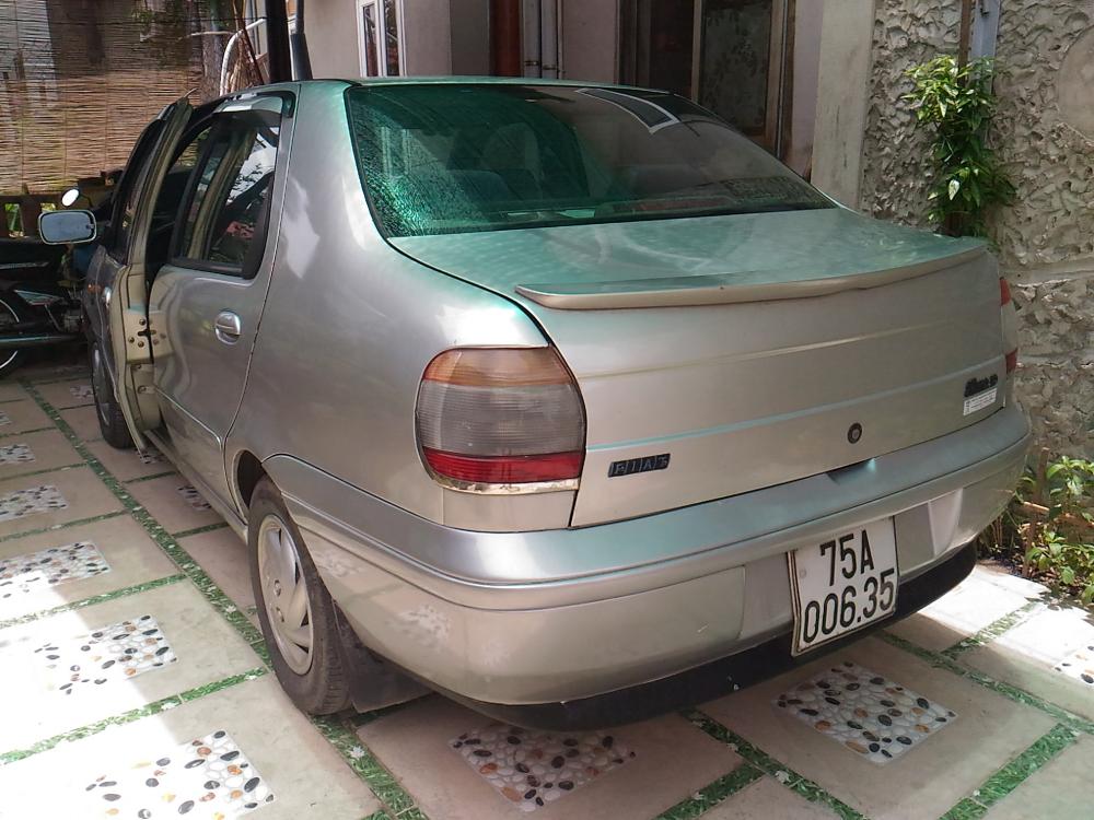 Fiat Siena MT 2001 - Bán Fiat Siena MT năm 2001, màu bạc, xe nhập chính chủ