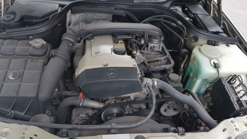 Mercedes-Benz C200  2.0 MT  2000 - Chính chủ bán Mercedes C200 2.0 MT đời 2000, màu bạc