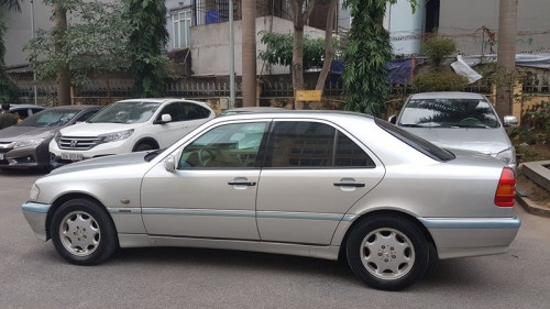 Mercedes-Benz C200  2.0 MT  2000 - Chính chủ bán Mercedes C200 2.0 MT đời 2000, màu bạc