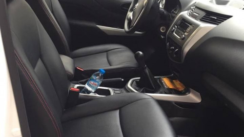 Nissan Navara NP300   2016 - Cần bán lại xe Nissan Navara NP300 2.5 năm 2016, màu trắng