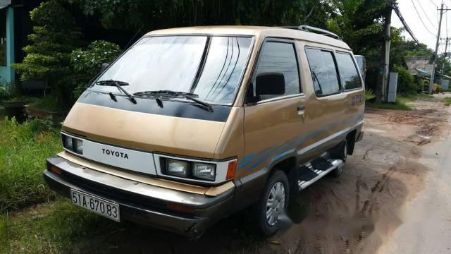 Toyota Van 1983 - Gia đình bán xe Toyota Van năm 1983, màu nâu