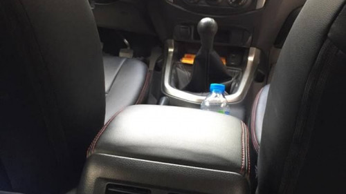 Nissan Navara NP300   2016 - Cần bán lại xe Nissan Navara NP300 2.5 năm 2016, màu trắng