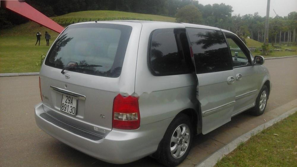 Kia Carnival 2007 - Cần bán xe Kia Carnival đời 2007, màu bạc, giá tốt