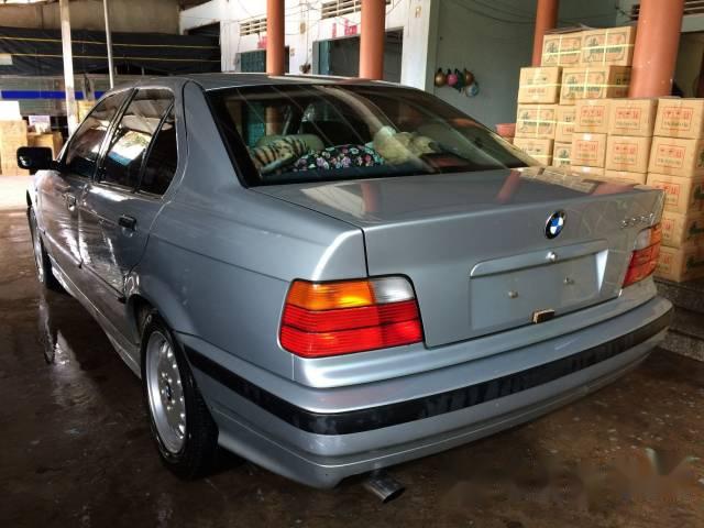 BMW 3 Series   1998 - Bán xe cũ BMW 3 Series đời 1998, màu bạc