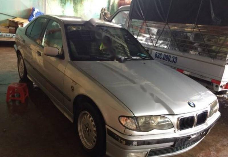 BMW 3 Series 320i 1998 - Cần bán xe BMW 3 Series 320i đời 1998, màu bạc, xe nhập, 220tr