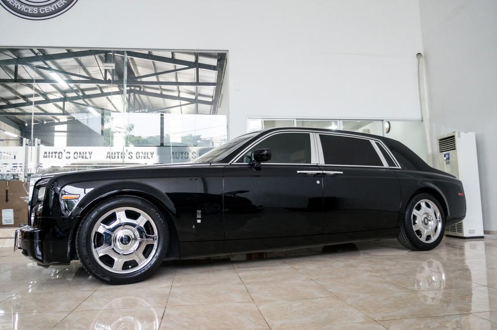 Rolls-Royce Phantom EWB 2007 - Cần bán lại xe Rolls-Royce Phantom EWB sản xuất 2007, màu đen, nhập khẩu