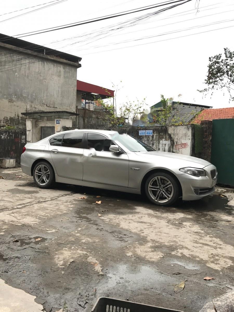 BMW 5 Series 523i 2012 - Cần bán gấp BMW 5 Series 523i đời 2012, màu bạc, xe nhập giá cạnh tranh