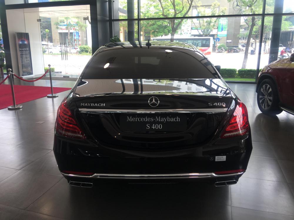 Mercedes-Benz Fox 1.5T 4 Matic S400 2017 - Bán xe Mercedes Maybach 4 Matic S400 đời 2017, màu đen, xe nhập