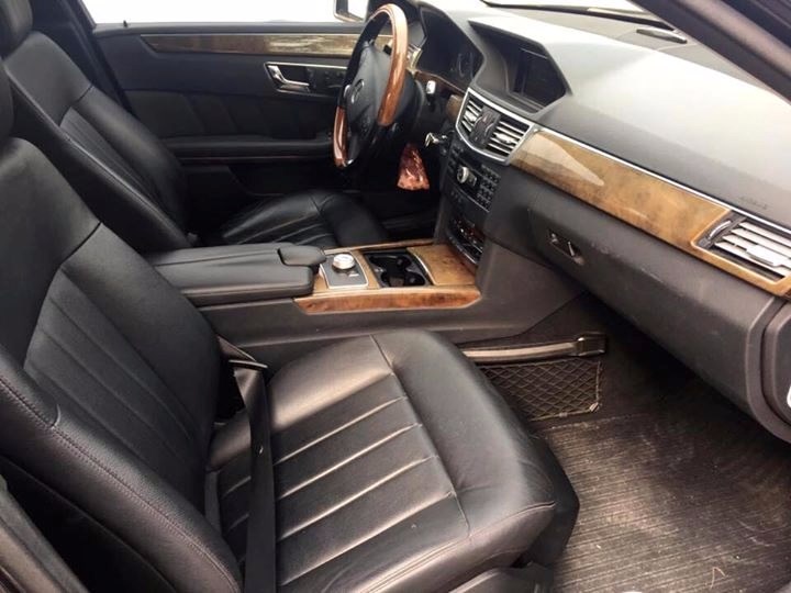 Mercedes-Benz E300 2009 - Bán ô tô Mercedes E300 đời 2009, màu đen, xe nhập