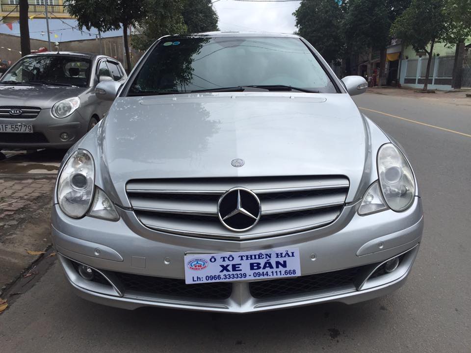 Mercedes-Benz R class R500 2005 - Cần bán Mercedes R500 đời 2005, màu bạc, nhập khẩu