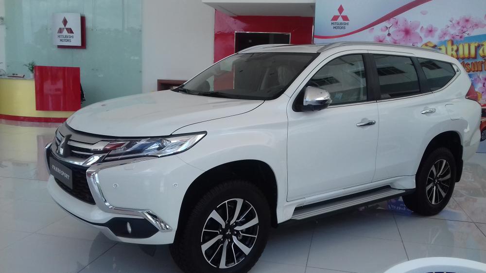 Mitsubishi Pajero 4x4 AT   2017 - Cần bán Mitsubishi Pajero 4x4 AT All New đời 2017, màu trắng, nhập khẩu nguyên chiếc