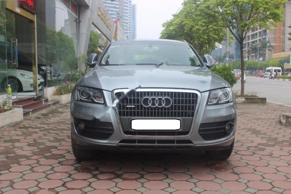 Audi Q5 2.0T 2011 - Cần bán lại xe Audi Q5 2.0T sản xuất 2011, màu xám, xe nhập