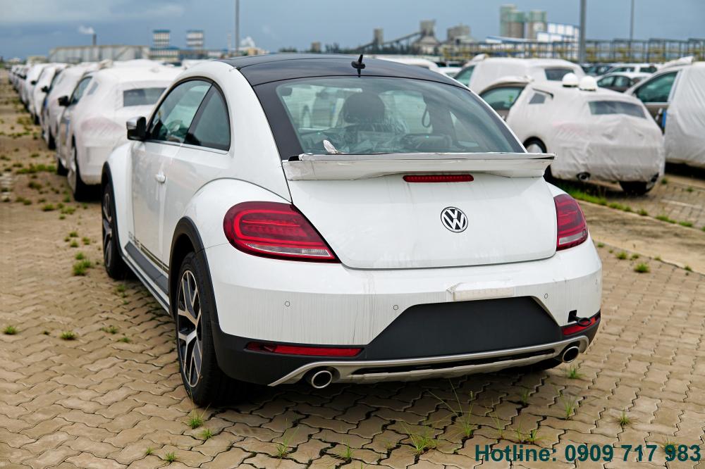 Volkswagen Beetle Dune 2017 - Bán ô tô Volkswagen Beetle Dune đời 2017, màu trắng, xe nhập giao ngay - Hotline: 0909 717 983