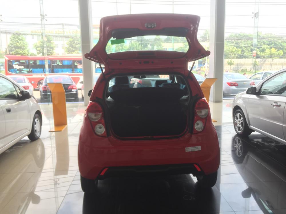 Chevrolet Spark 1.2LT MT 2017 - Bán xe Chevrolet Spark 1.2LT 2017, chỉ cần đưa trước 85tr, gọi ngay 0903.07.00.57 (Minh)