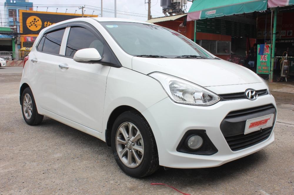 Kia K3 1.6 AT  2012 - Cần bán xe Kia K3 1.6 AT 2013, màu bạc, xe đẹp, giá cạnh tranh