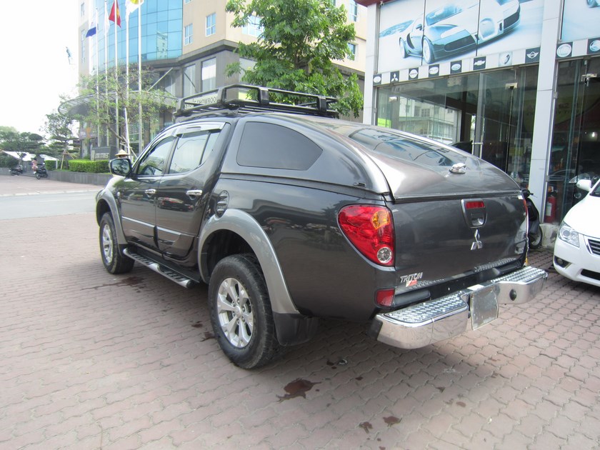 Mitsubishi Triton GLS 2014 - Bán ô tô Mitsubishi Triton GLS sản xuất 2014, màu xám, xe nhập