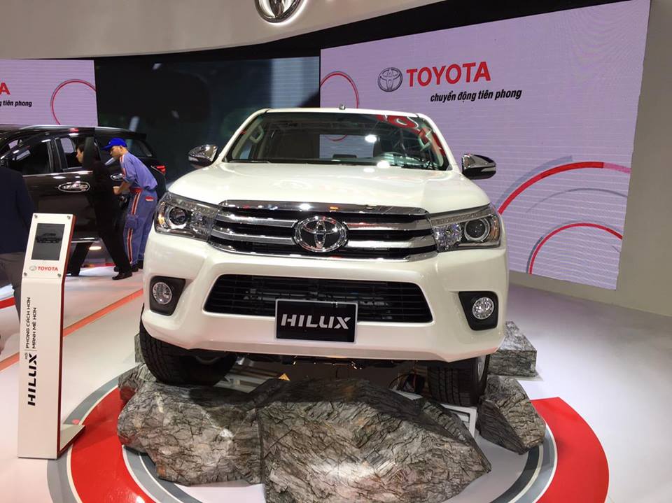 Toyota Hilux 2017 - Toyota Mỹ Đình - Toyota Hilux 2017, khuyến mại cực tốt, hỗ trợ đăng ký đăng kiểm, trả góp 80%, LH: 0976.112.268