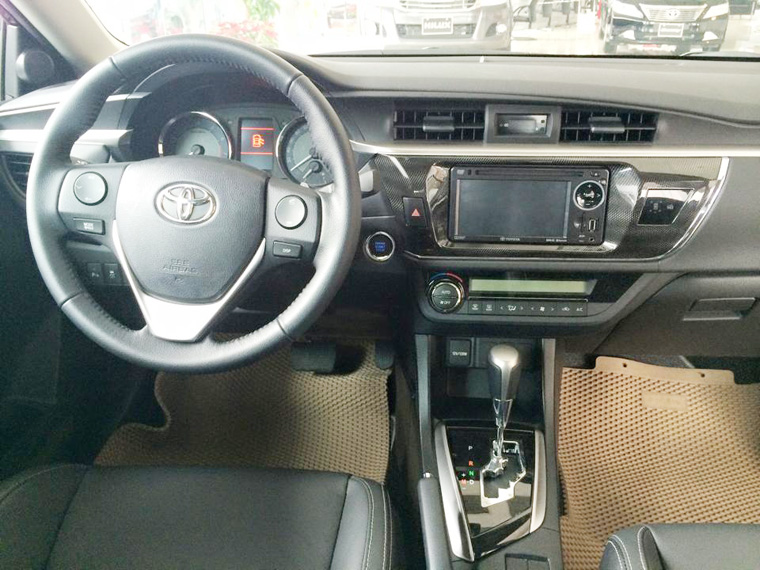 Toyota Corolla altis 1.8G CVT 2017 - Bán Toyota Corolla Altis 1.8 CVT, mẫu xe toàn cầu, có đủ màu, khuyến mãi lớn, giao xe ngay