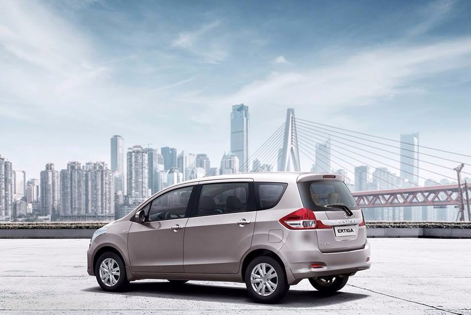 Suzuki Ertiga 2017 - Cần bán Suzuki Ertiga đời 2017, màu trắng, xe nhập