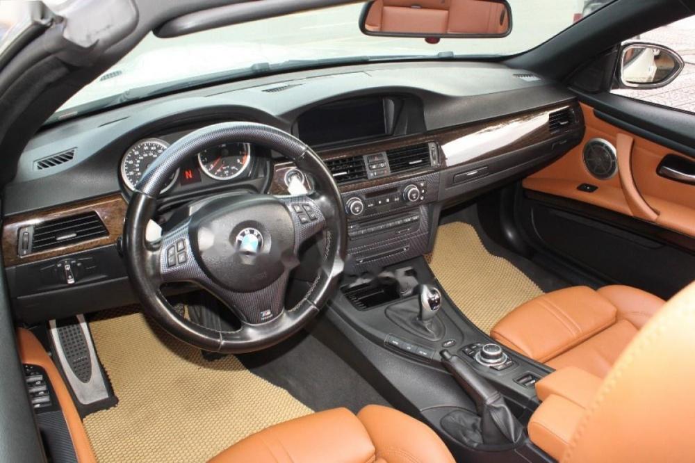 BMW M3 2009 - Bán BMW M3 đời 2009, màu trắng, xe nhập chính chủ