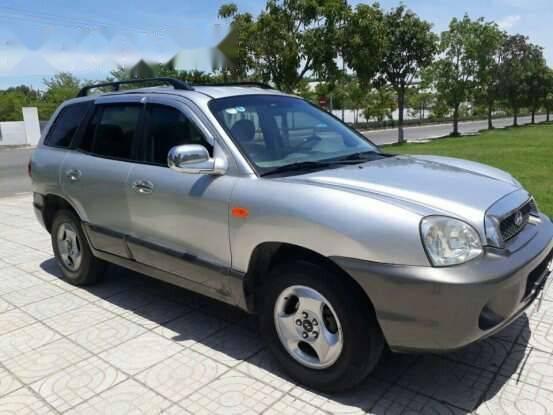 Hyundai Santa Fe 2005 - Bán Hyundai Santa Fe sản xuất 2005, màu bạc giá cạnh tranh