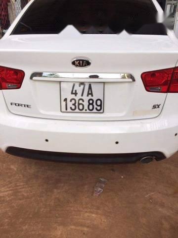 Kia Forte 2015 - Bán Kia Forte đời 2015, màu trắng, 390tr