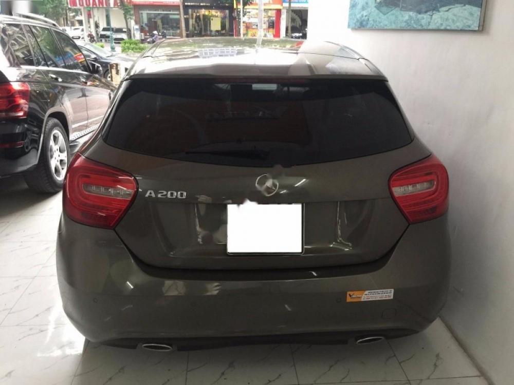 Mercedes-Benz A class 200 2013 - Bán Mercedes 200 đời 2013, màu nâu, xe nhập, 840tr