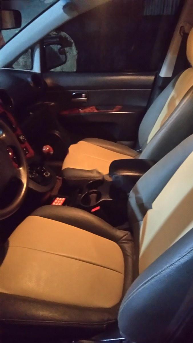 Kia Carens 2010 - Bán Kia Carens đời 2010, màu đen